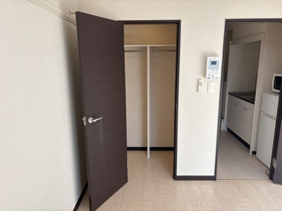 【内装】 | レオネクストソネット | 明るい室内です