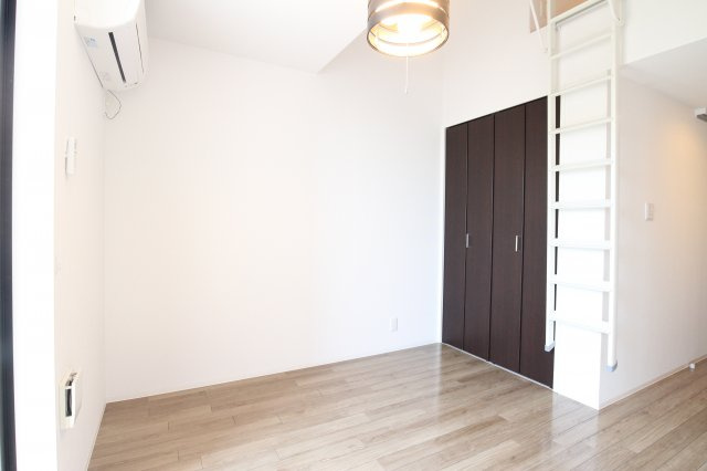 GIULIA須磨浦Ⅱの居間・リビング