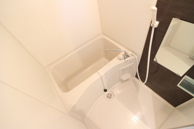 GIULIA須磨浦Ⅱの浴室