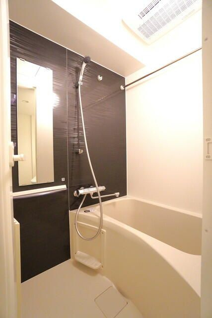 ＣＲＥＡＴＩＦ池袋本町の浴室