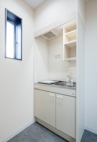 神門６１倉庫付事務所のキッチン|参考写真です。現況優先。
