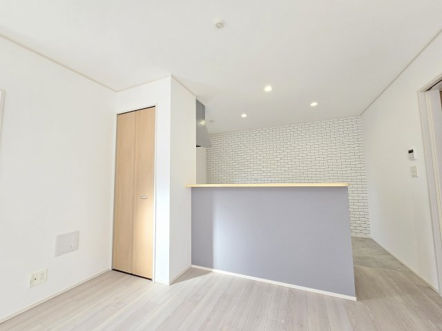 青梅市谷野　リフォーム中古戸建のキッチン