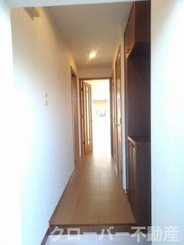 スカイハイツ川井の玄関