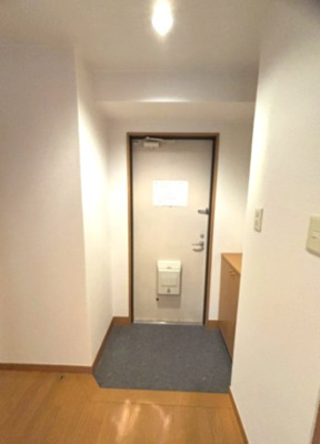 【玄関】 | セカンドパレス