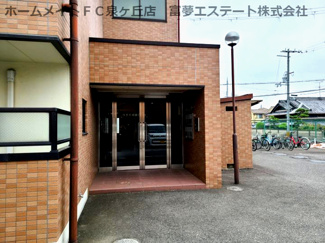 【エントランス】