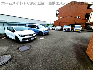 【駐車場】