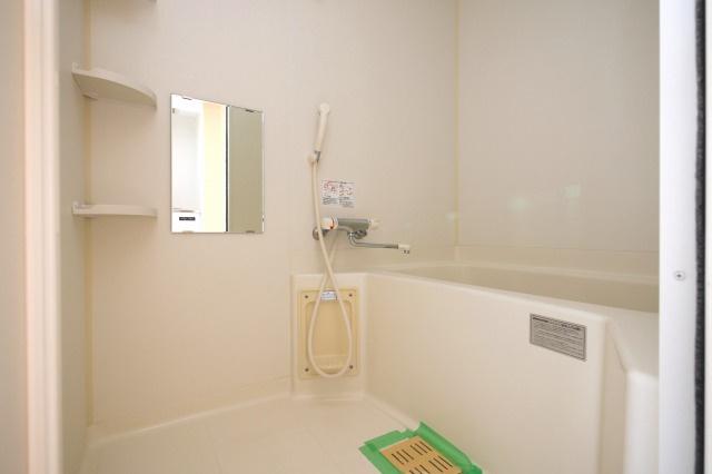 ジュネス東住吉弐番館の浴室