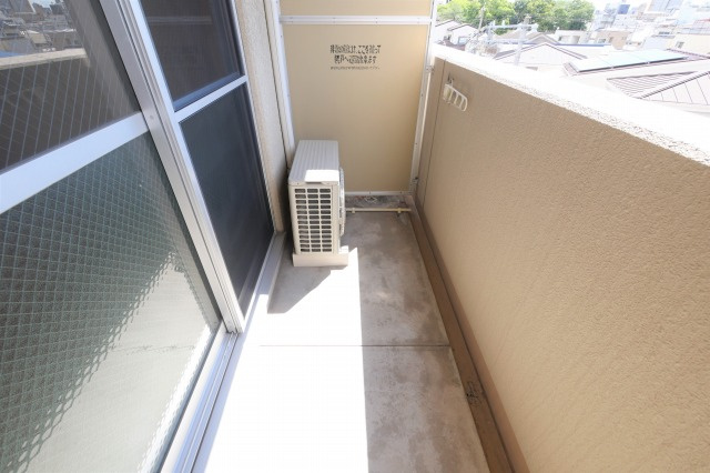 ジュネス東住吉弐番館のバルコニー