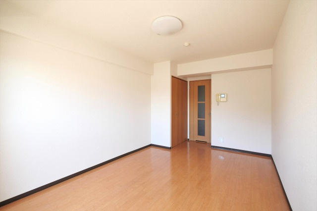 ジュネス東住吉弐番館の居間・リビング