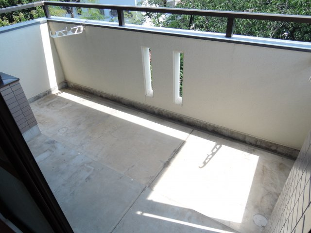 イトーピア紫明園のバルコニー