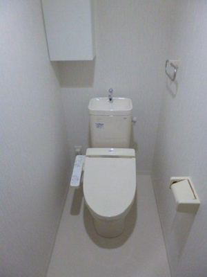 【トイレ】 | SEIZAN箱崎駅前 | 清潔感のあるトイレです。