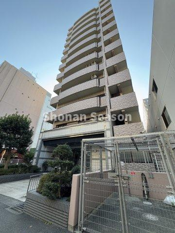 【外観】 | 小田急小田原線・相鉄本線・相模線利用できる「海老名駅」徒歩6分♪　
周辺商業施設が豊富で毎日楽しい生活が待っています☆
