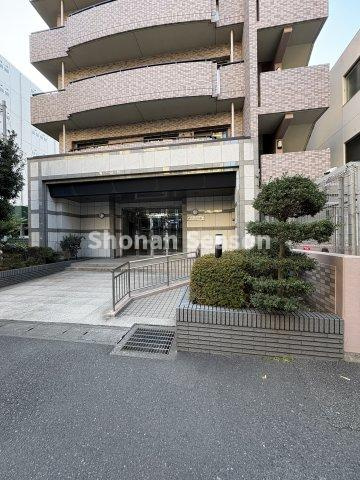 【エントランス】 | トランクルーム使用できます◎