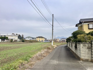 【前面道路含む現地写真】