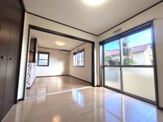 セントアース桑原の洋室