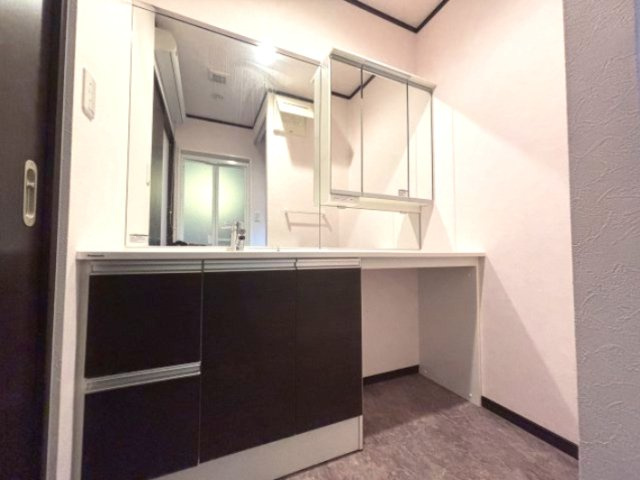 セントアース桑原の独立洗面台