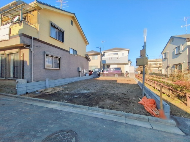 川越市砂　全1棟　新築戸建　ティアラの前面道路含む現地写真