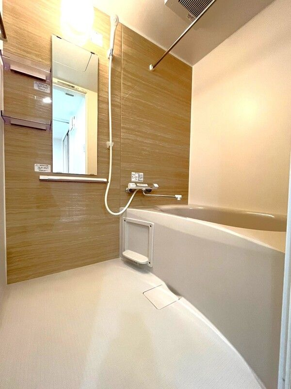 オリーブハウスの浴室