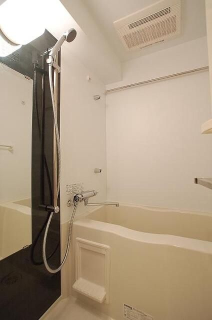 ステージファースト西池袋の浴室