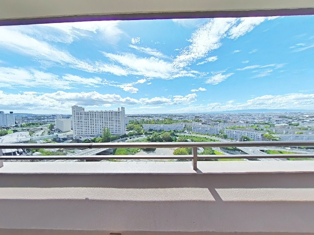 ファーストアヴェニュー泉ヶ丘の展望