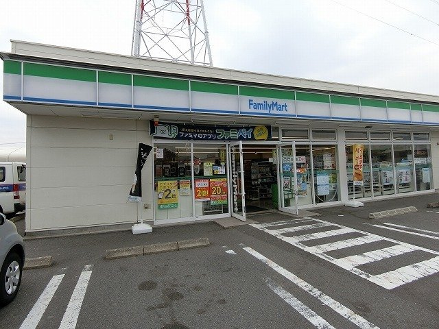 サン・プレイスＢの周辺|ファミリーマート大垣桧町店まで200m