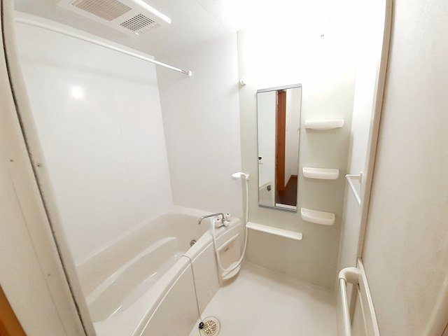 サン・プレイスＢの浴室