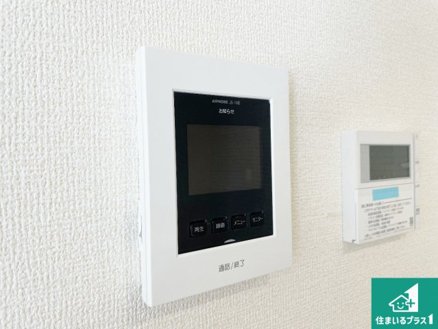 大津市雄琴　第2期　新築一戸建ての防犯設備|カラーモニターインターホン！声だけでなく来訪者の姿や顔がモニターで確認できるので、小さなお子様がいらっしゃるご家庭でも安心できます！