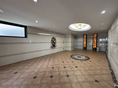 【ロビー】 | Luxe淡路 | 建物の内部です