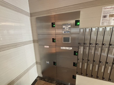 【その他共用部分】 | Luxe淡路 | 宅配BOXです