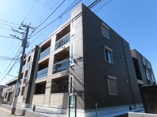 【外観】 | Cradle | 不在時便利な宅配BOX付き♪