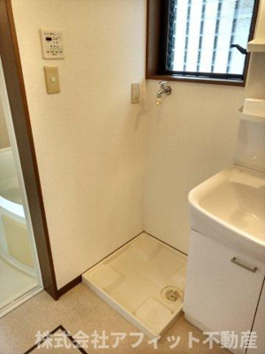 【設備】 | コウユウ貸住宅 | 室内洗濯機置場　※写真はイメージです