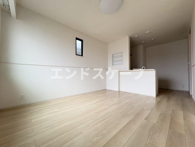 カーサ・紫木蓮の居間・リビング|高崎、前橋のお部屋探しはエンドスケープまで！お客様の理想お聞かせ下さい♪