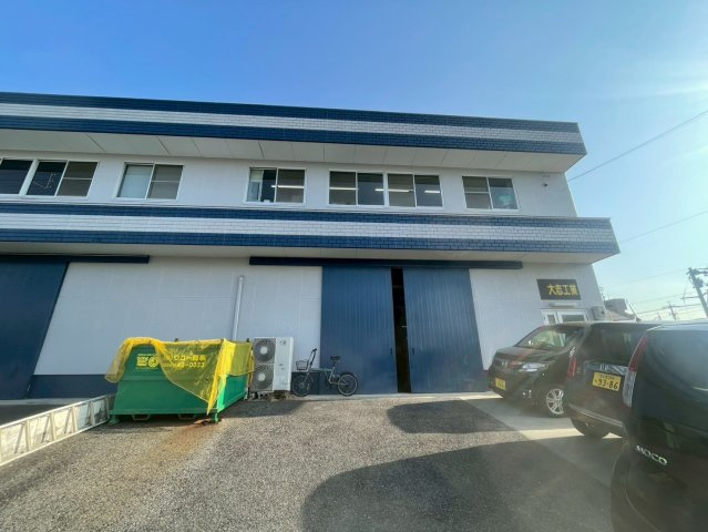 稲垣二階建事務所付倉庫の外観