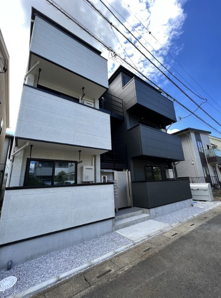 MELDIA東大宮Ⅳのエントランス