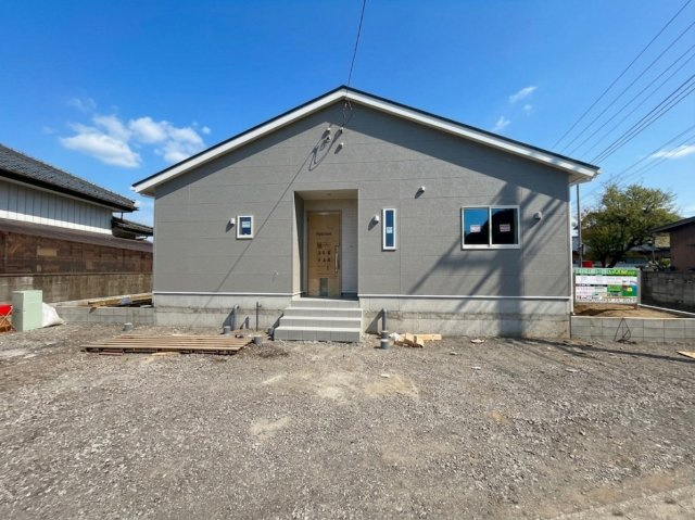 【Cradle Garden】　猿島郡五霞町小手指　第１　全1邸の外観|広々LDK18帖！ゆったり和室付き♪家事の負担を減らす『水廻り集中』設計の平屋プランです♪
2026年4月撮影