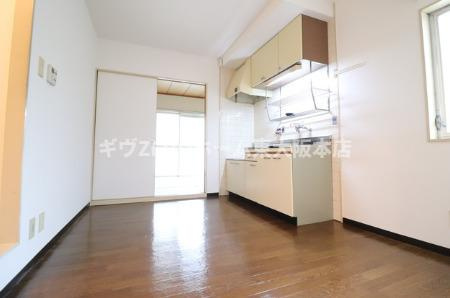 ソーシャル山本の居間・リビング