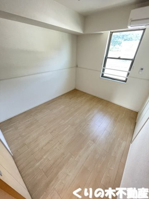 【寝室】 | ルミナスコウチＡ | 同タイプのお部屋です（現況を優先します）