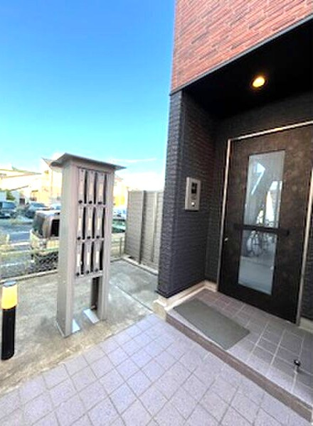 レガーメ野並のエントランス