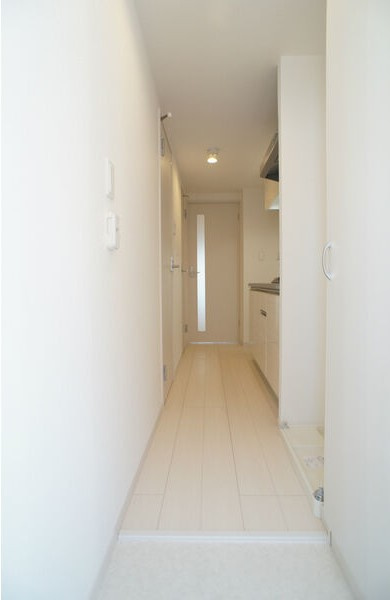 レガーメ野並の玄関