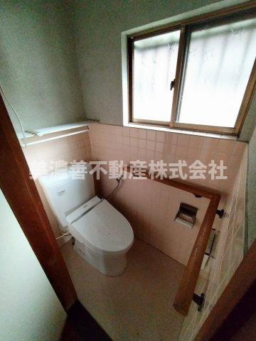 ６６０８４　岐阜市又丸町畑中古戸建てのトイレ