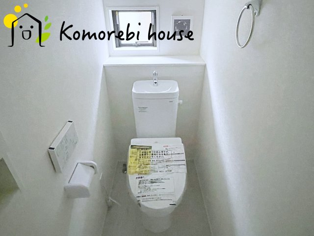 上尾市大谷本郷　9期　新築一戸建て　グラファーレ　10のトイレ|シンプルで使いやすいトイレです