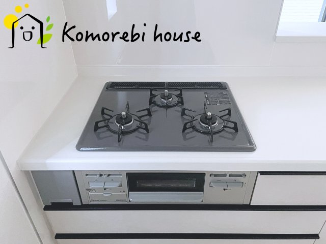 上尾市大谷本郷　9期　新築一戸建て　グラファーレ　10のキッチン|きれいなキッチンです