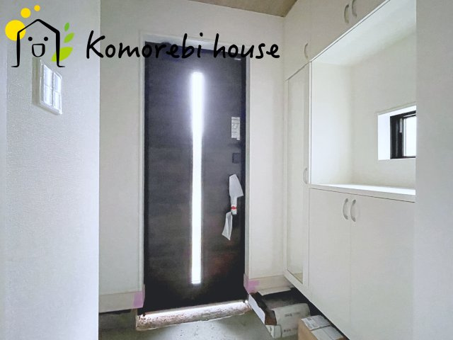 上尾市大谷本郷　9期　新築一戸建て　グラファーレ　10の玄関|毎日通る玄関はこちらです