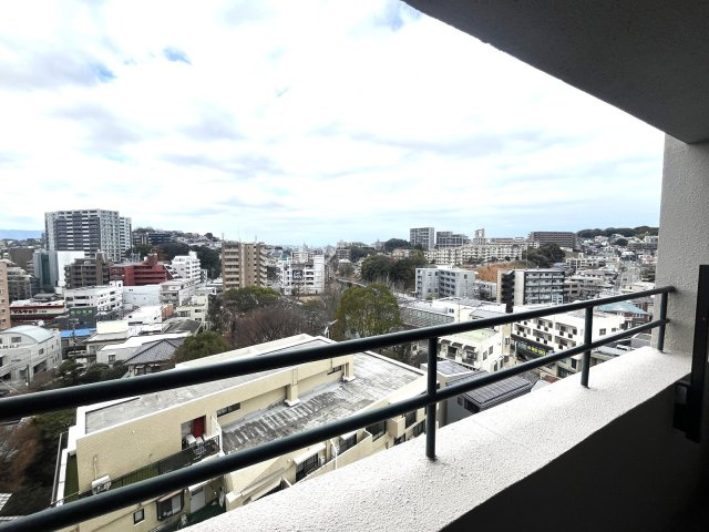 クレスト小笹の展望|バルコニーからは美しい眺望が広がります♪