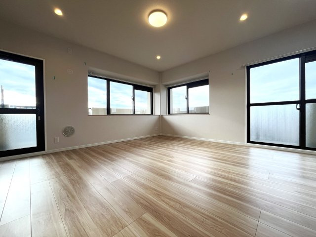 エンゼルハイム井尻第3の居間・リビング|こちらの居間で趣味の時間をお楽しみください