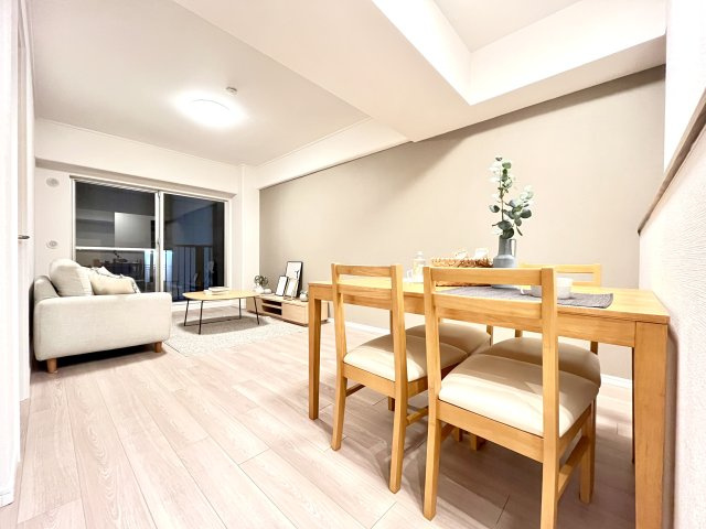 尼崎スカイハイツの居間・リビング