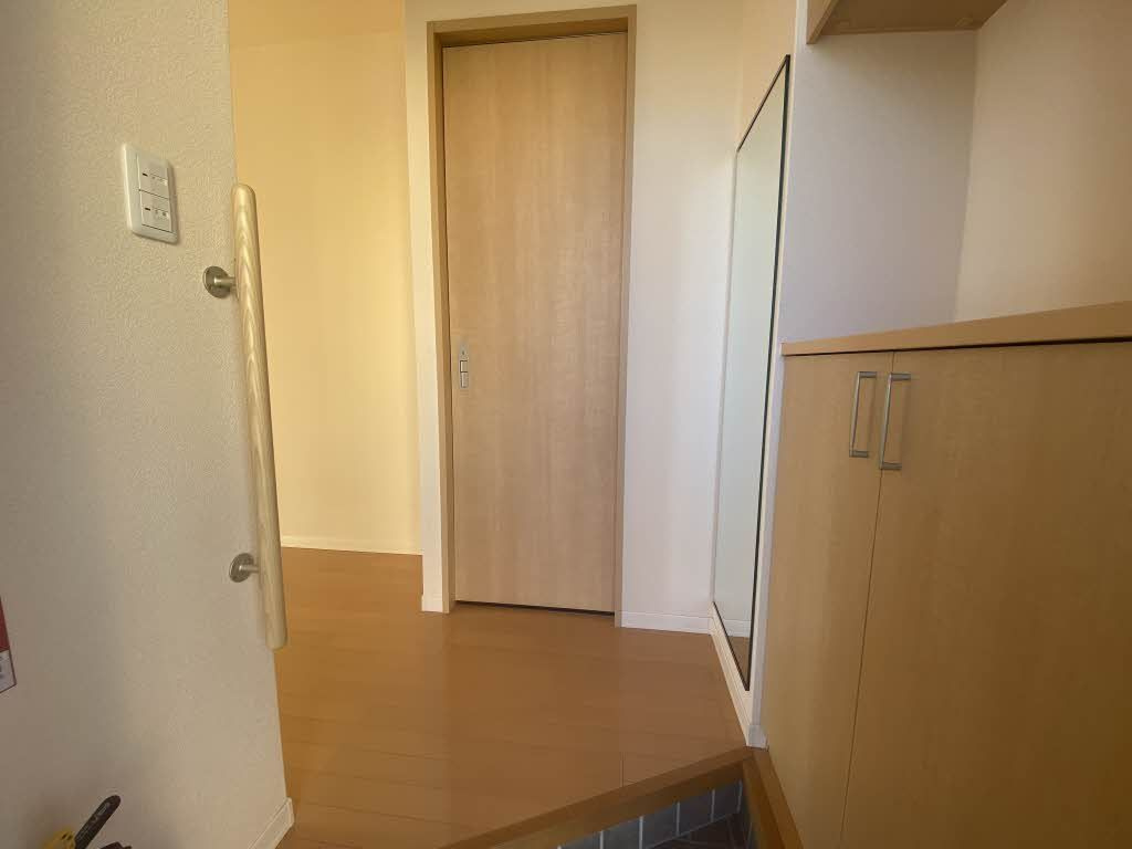 チェブロ加賀野の玄関