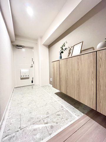 尼崎スカイハイツの玄関|落ち着いた玄関です