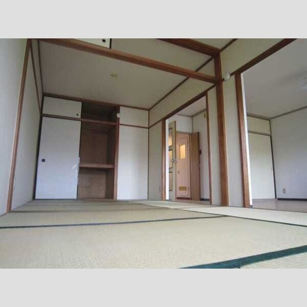グリーンハイツ桃山の和室