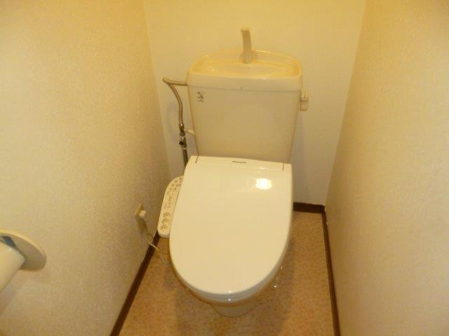 オアシス弐番館のトイレ|ウォシュレット